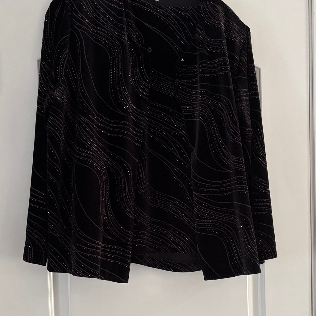 Elegant Black Holiday Set
